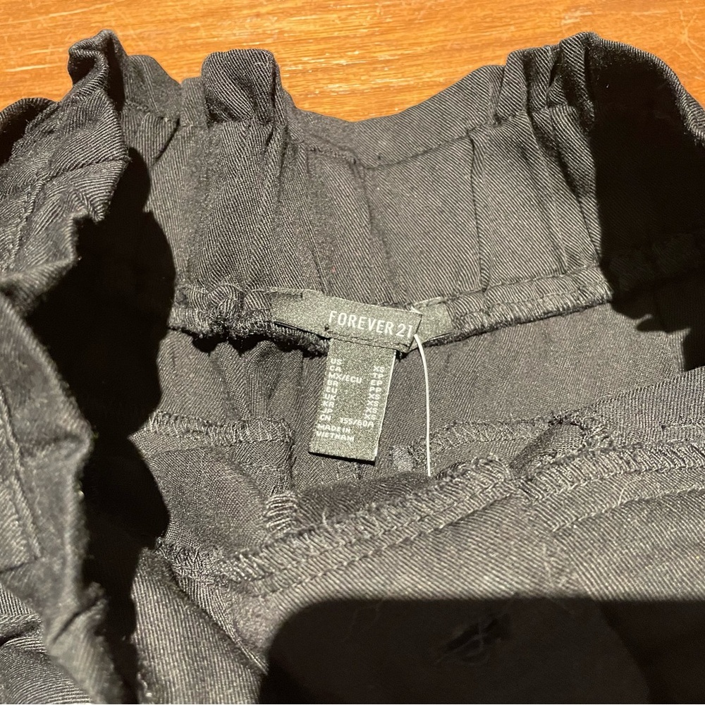 Forever 21 Black Ruffle Shorts - Picture 3 of 3